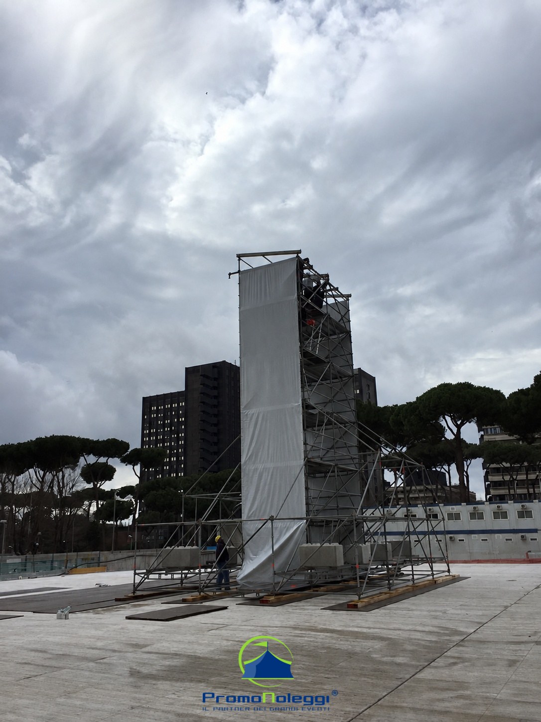Layher — Promonoleggi